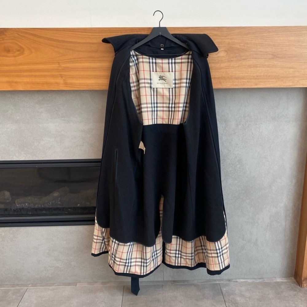 Burberry Men’s Black Long Waterloo Heritage Trench Coat, Size 34 - Picture 13 of 16